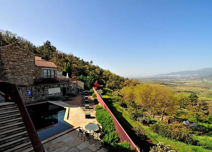 מלון Convento De 4*